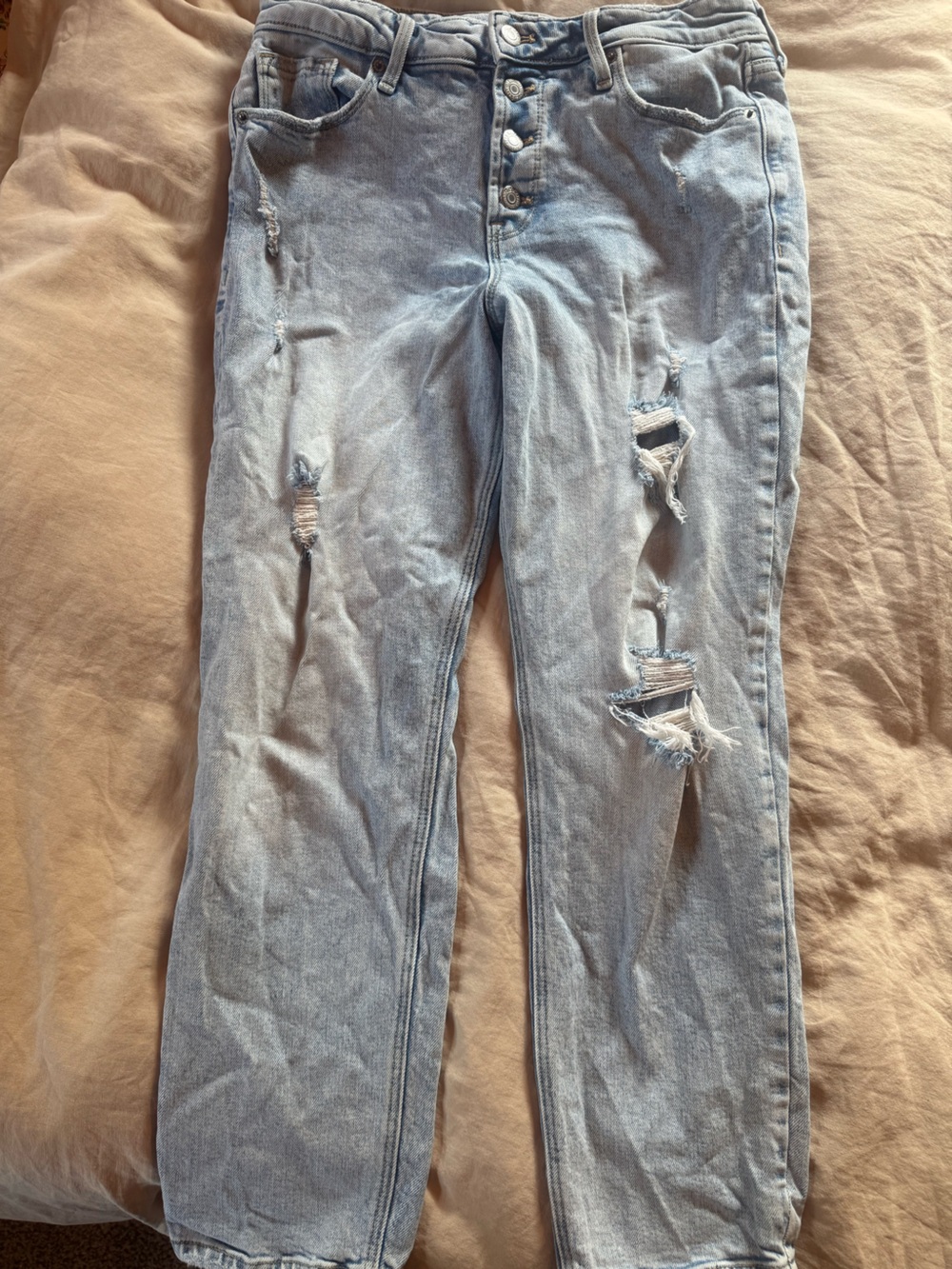 Old Navy Light Blue Distressed Straight-Leg Jeans